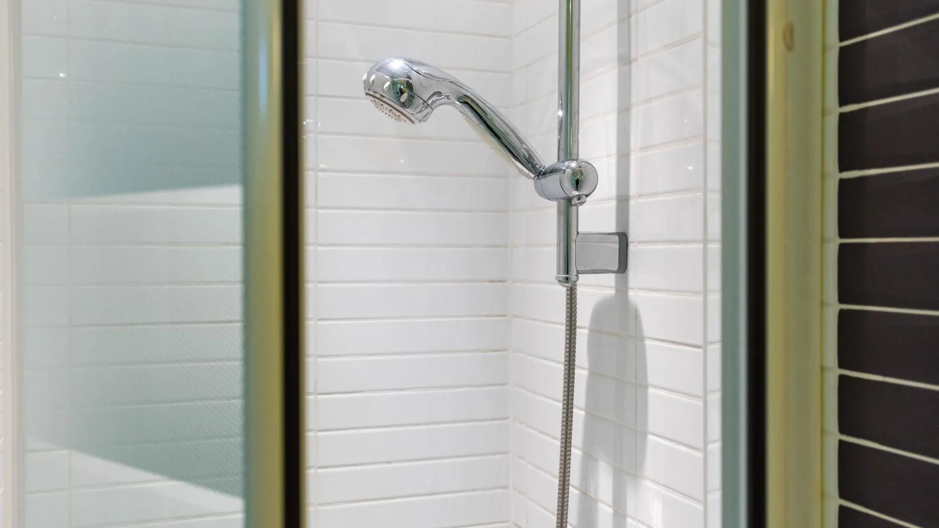 Pied-A-Terre Near Bastille & Voltaire Paris 11Th Apartment