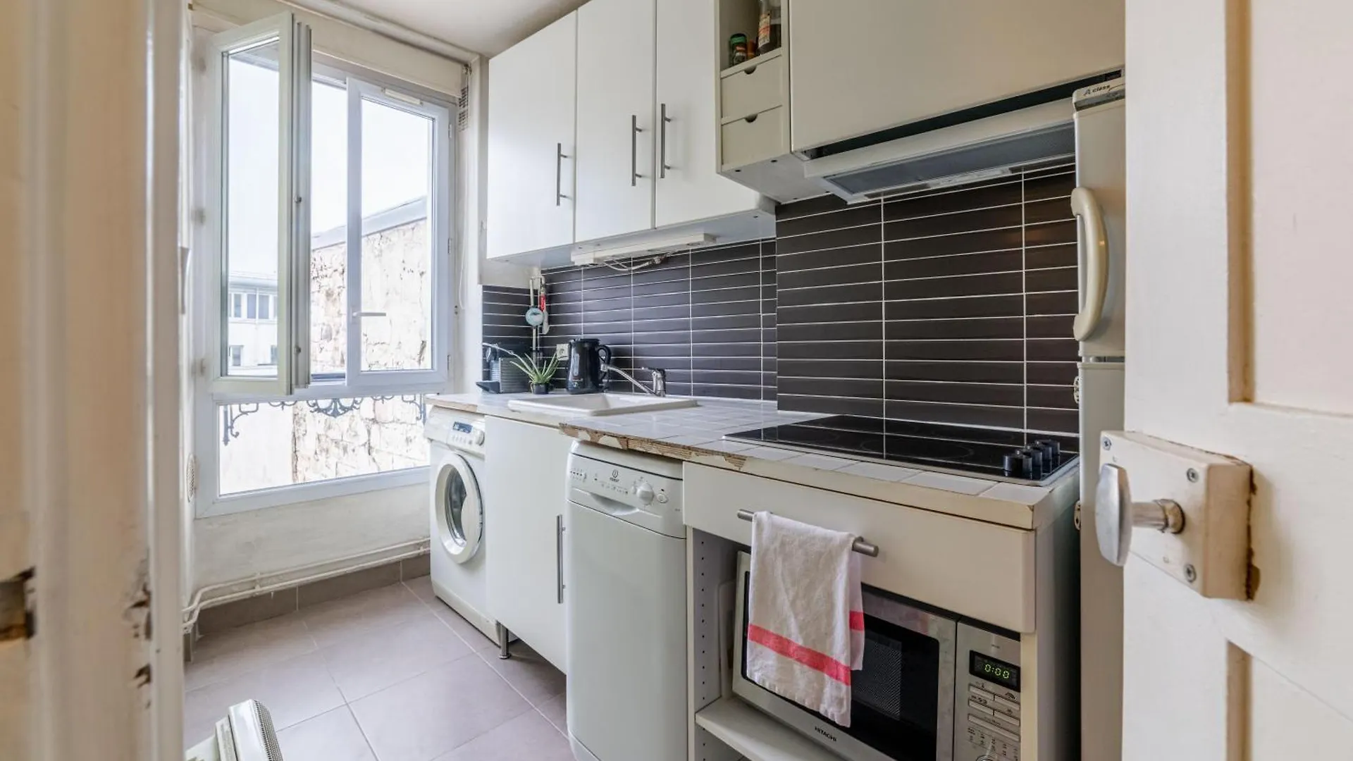 Pied-A-Terre Near Bastille & Voltaire Paris 11Th Apartment